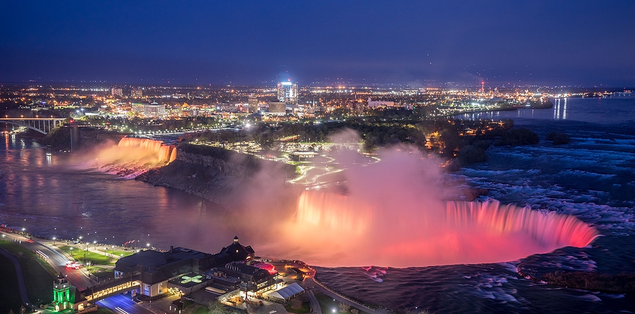 Niagara Falls in the evening